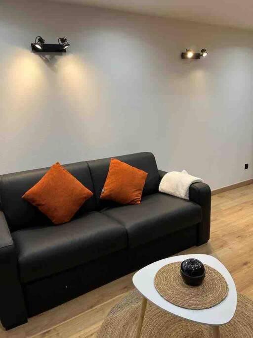 Escale Studio 21M Aeroport Cdg Parc Expo Asterix Gonesse Εξωτερικό φωτογραφία