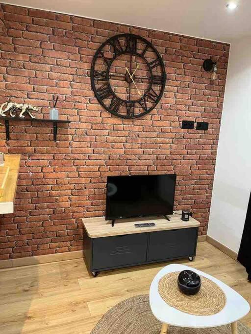 Escale Studio 21M Aeroport Cdg Parc Expo Asterix Gonesse Εξωτερικό φωτογραφία